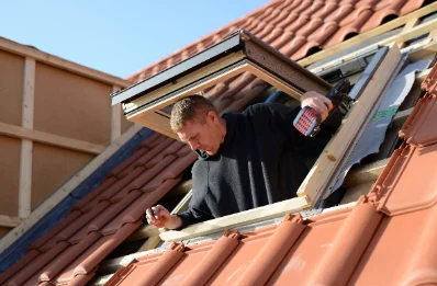 Pose de fenêtres de toit Velux à Journet